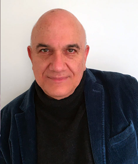  Prof. Massimo Donà, professore ordinario di Filosofia Teoretica presso la Facoltà di Filosofia dell’Università San Raffaele di Milano.
  